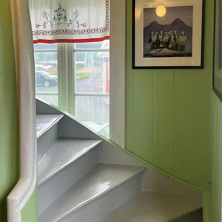 Historic Lighthouse Keeper's House At Hogstein Godoy