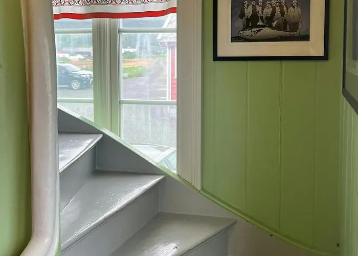 Historic Lighthouse Keeper's House At Hogstein