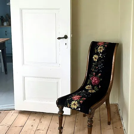 Historic Lighthouse Keeper's House At Hogstein Feriehus