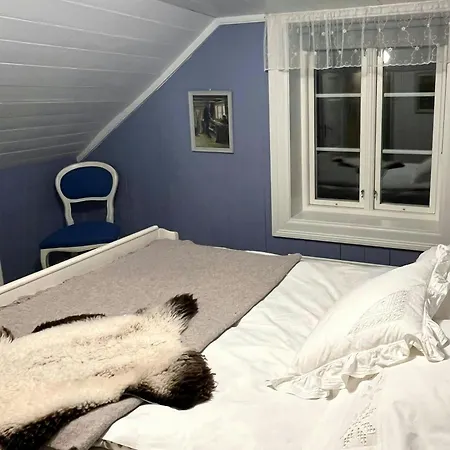 Feriehus Historic Lighthouse Keeper's House At Hogstein *