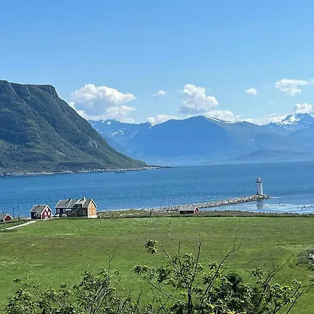 Historic Lighthouse Keeper's House At Hogstein